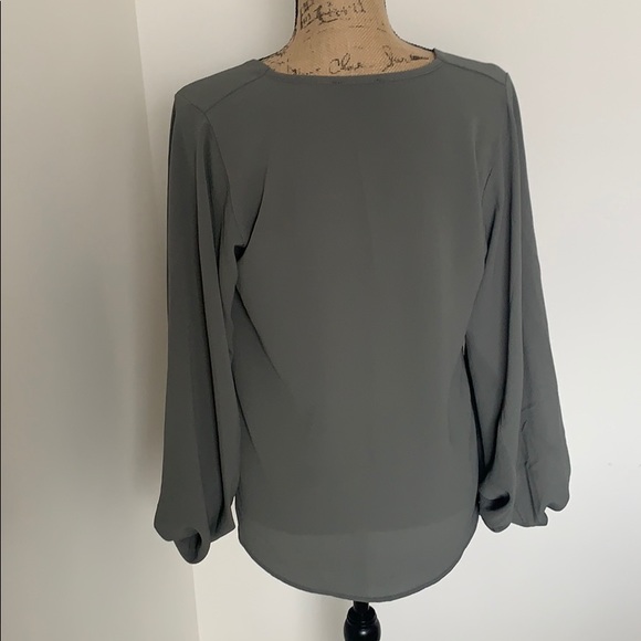 Vici balloon sleeve top - Picture 4 of 4